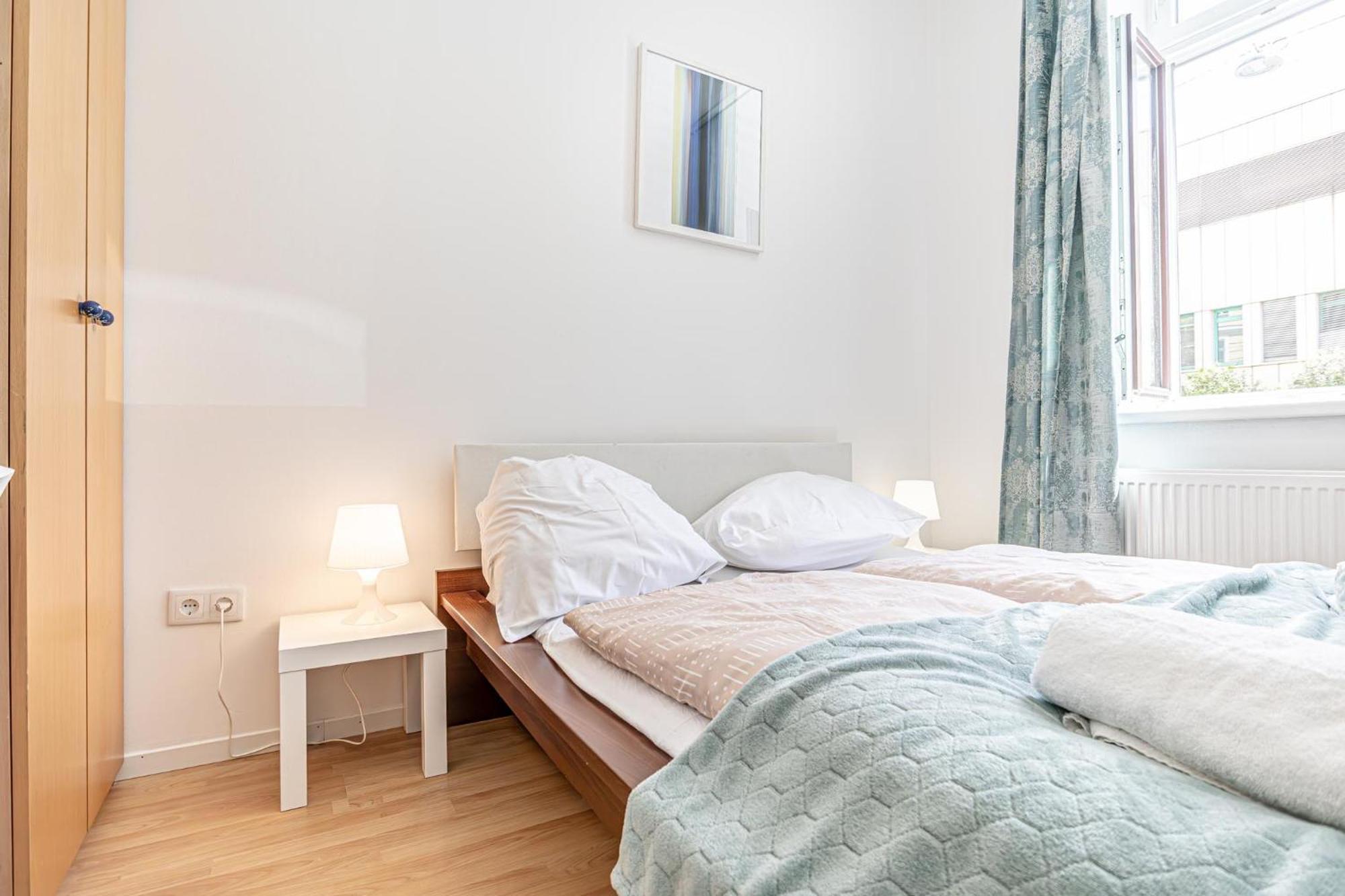 Loevly Shared 6Br With Garden Near Danube & Millenium City Bécs Kültér fotó