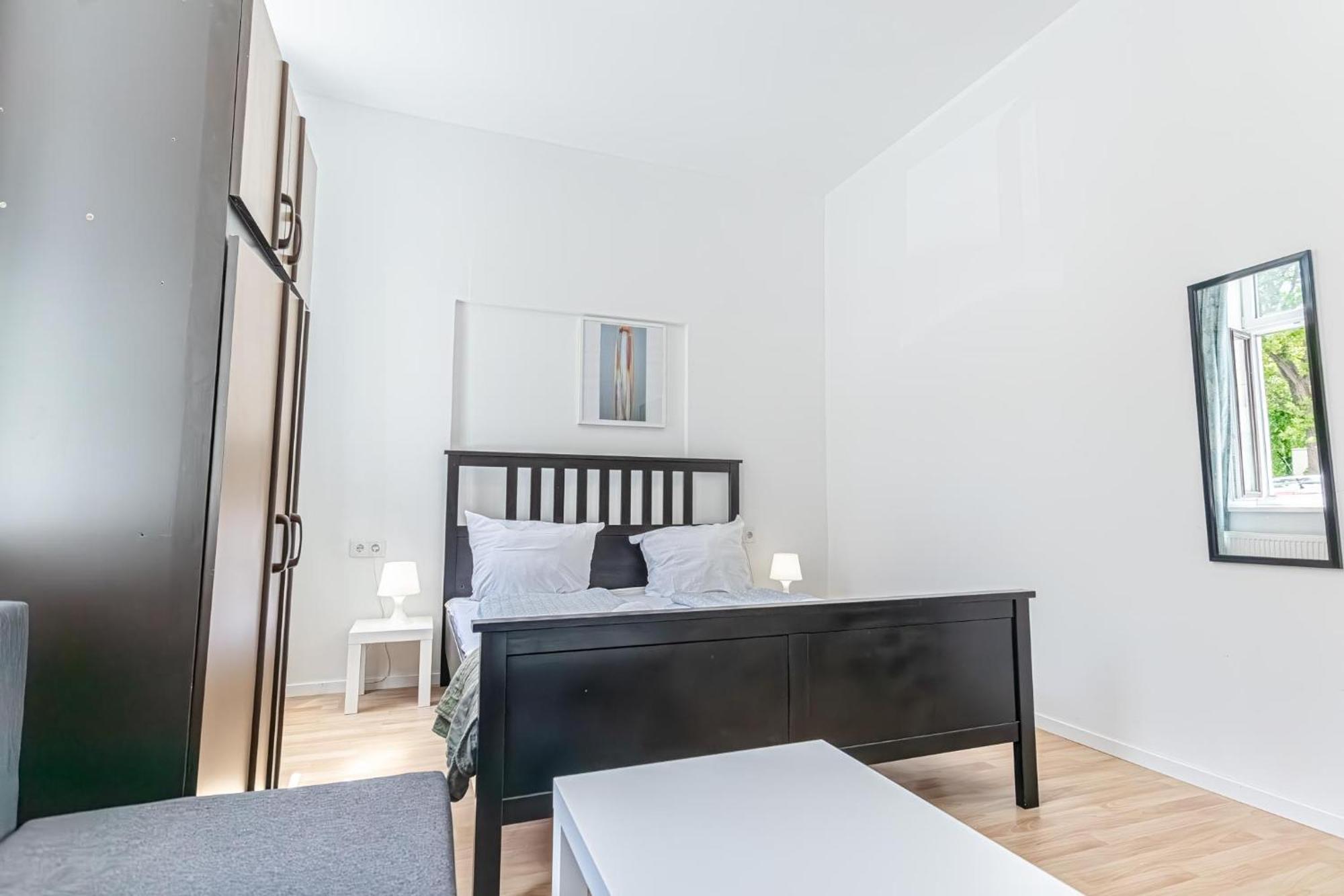 Loevly Shared 6Br With Garden Near Danube & Millenium City Bécs Kültér fotó